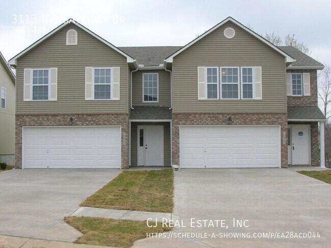 property at 3113 NW Gateway Dr