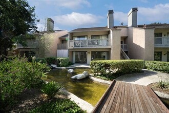 10561 Lakeside Dr S in Garden Grove, CA - Building Photo - Building Photo