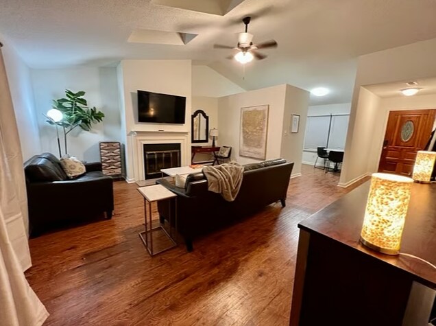 1413 Willow Crossing Dr in Knoxville, TN - Building Photo