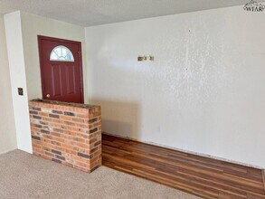 1513 Hursh Ave in Wichita Falls, TX - Foto de edificio - Building Photo