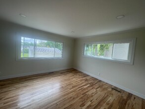 2338 Koper Dr in Sterling Heights, MI - Building Photo - Building Photo