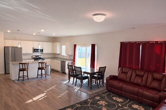 2286 Beechwood View Dr in Winston-Salem, NC - Building Photo - Building Photo