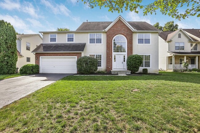 property at 3825 Delwood Dr