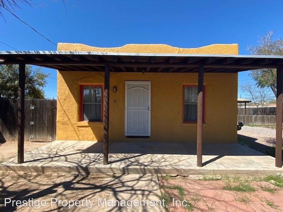 2431 N Edith Blvd-Unit -1-4 in Tucson, AZ - Building Photo