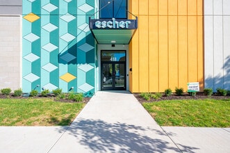 Escher Apartments in West Lafayette, IN - Foto de edificio - Building Photo