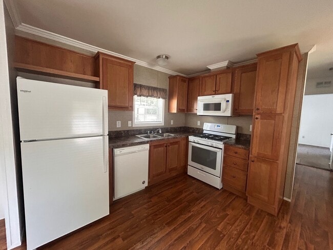 property at 28 Oak Tree Ln