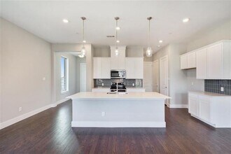 1050 Maverick Dr in Allen, TX - Building Photo - Building Photo