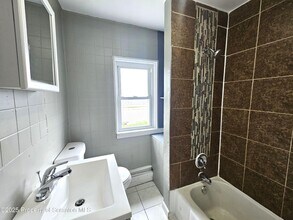 327 S Hyde Park Ave in Scranton, PA - Building Photo - Building Photo