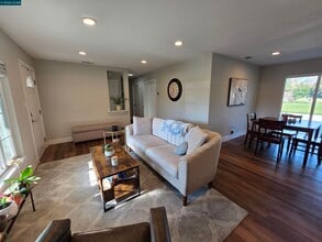 1878 Elinora Dr in Pleasant Hill, CA - Building Photo - Building Photo