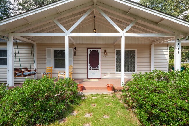 3268 Campbell Rd SE in Smyrna, GA - Foto de edificio - Building Photo