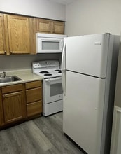 7809 Dawn Rd in Cincinnati, OH - Foto de edificio - Building Photo