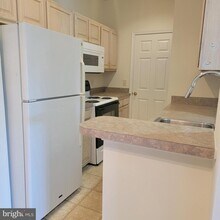 400 Cascade Ln-Unit -422 in Rehoboth Beach, DE - Foto de edificio - Building Photo