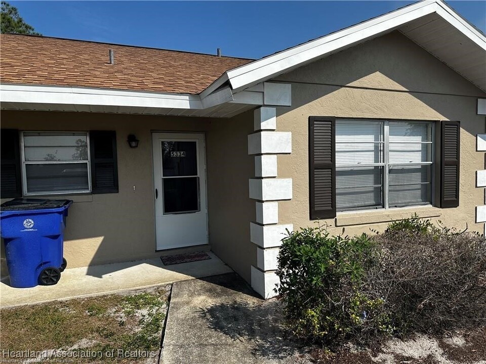 5334 Granada Blvd in Sebring, FL - Building Photo