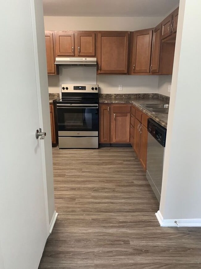 119 Scarborough Ct in Chesterton, IN - Building Photo - Building Photo