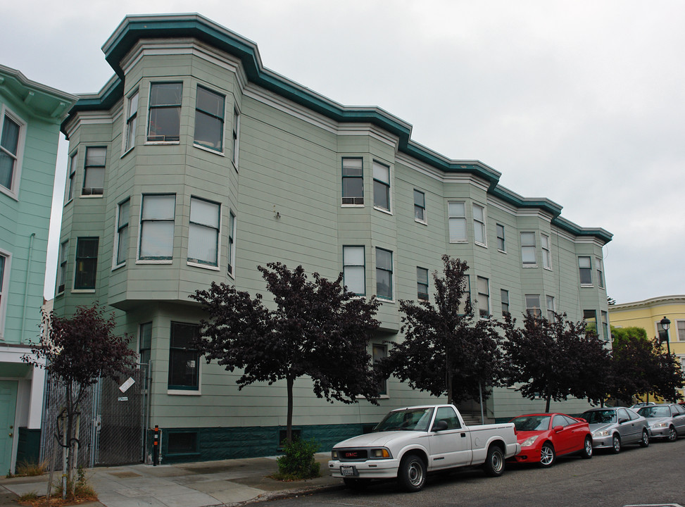 408-418 Hugo St in San Francisco, CA - Building Photo