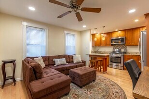 227 Hurley St, Unit 1 in Cambridge, MA - Building Photo