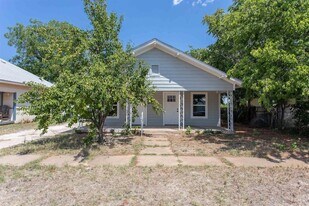 2507 Buchanan St in Wichita Falls, TX - Building Photo