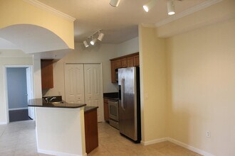 12975 Positano Cir in Naples, FL - Building Photo - Building Photo