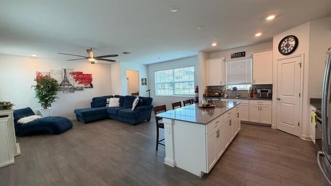 11200 Listening Dr in Orlando, FL - Building Photo - Building Photo