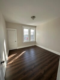 411 N Edgewood St photo'