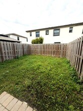 11855 SW 246th Ter in Homestead, FL - Foto de edificio - Building Photo