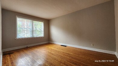 1020 Sanford Ave in St. Louis, MO - Foto de edificio - Building Photo