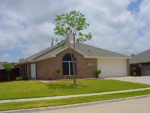 1506 S 3rd St in Midlothian, TX - Building Photo