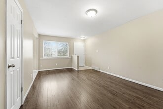 19411 Rensellor St in Livonia, MI - Building Photo - Building Photo