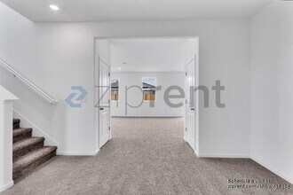 492 Spumante Ln in Manteca, CA - Foto de edificio - Building Photo