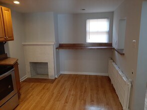 1109 E Dunton St in Philadelphia, PA - Foto de edificio - Building Photo