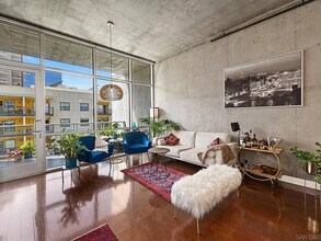 1025 Island Ave, Unit 512 in San Diego, CA - Building Photo - Building Photo