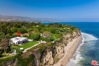 28926 Cliffside Dr in Malibu, CA - Building Photo - Building Photo