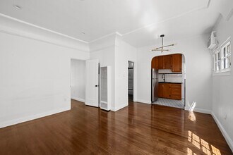 647 N Spaulding Ave in Los Angeles, CA - Building Photo - Building Photo