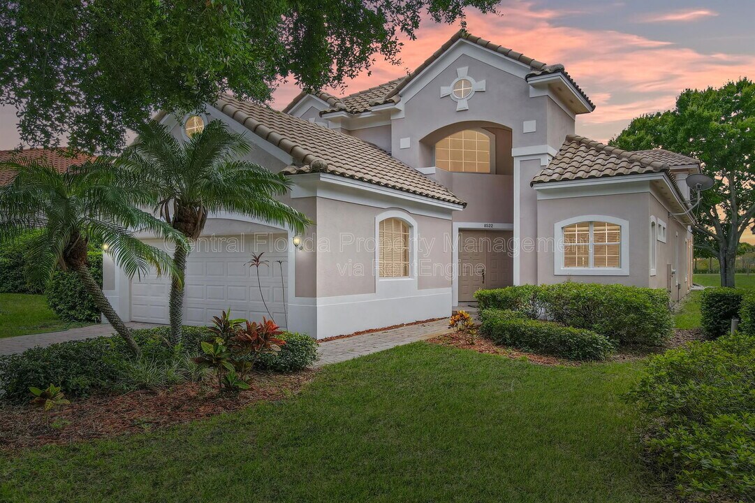 8522 St Marino Blvd in Orlando, FL - Building Photo