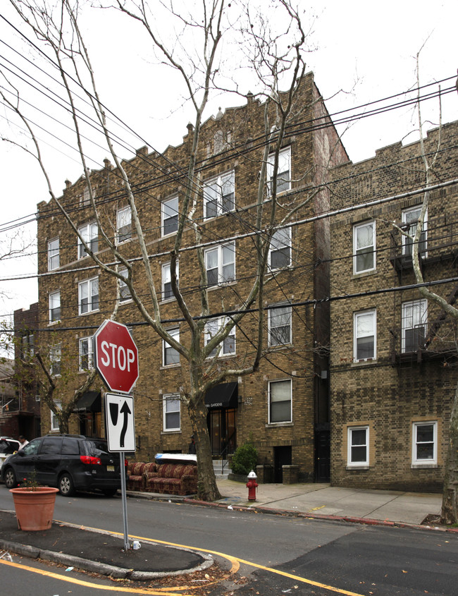 129 Carlton Ave in Jersey City, NJ - Building Photo - Building Photo