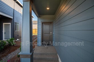 4765 Milo Ave NE in Salem, OR - Building Photo - Building Photo