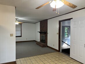 1200 Wadsworth Rd in Albany, GA - Building Photo - Building Photo