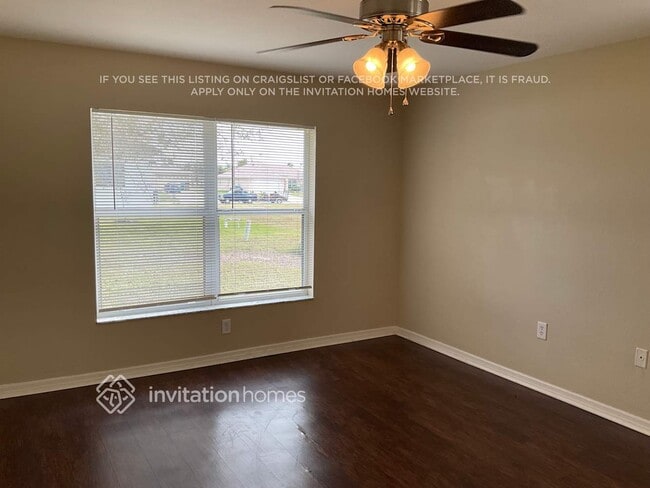 1825 NW 20th Ave in Cape Coral, FL - Building Photo - Building Photo