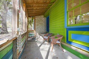 1706 E 38th 1/2 St in Austin, TX - Building Photo