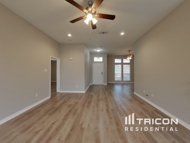 400 Harvest Hill Ln in Venus, TX - Building Photo - Building Photo