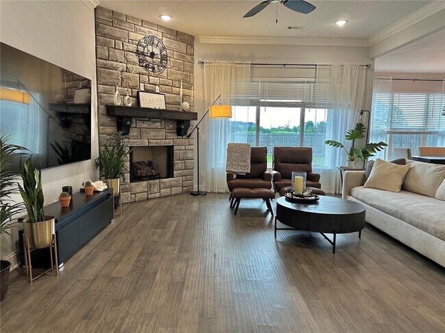 2016 W Chandler Ave in Rogers, AR - Building Photo - Building Photo