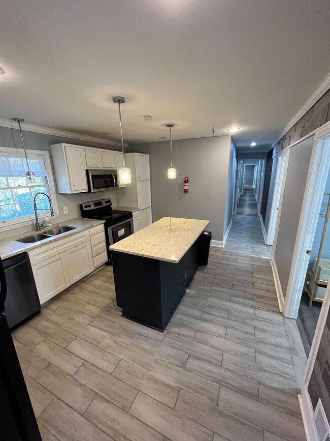 property at 1720 Danrich Dr