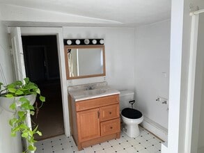 23 Oxford St, Unit 23 Oxford St. Apt 3 in Rochester, NY - Foto de edificio - Building Photo