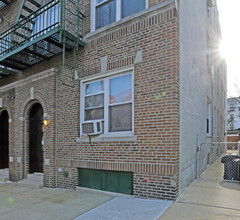 20-61 29th St in Astoria, NY - Building Photo - Building Photo