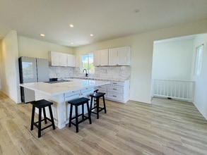 71-1756-1756 Puu Lani Dr in Kailua Kona, HI - Building Photo - Building Photo