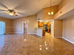 2033 SE 10th Ave in Fort Lauderdale, FL - Building Photo - Building Photo