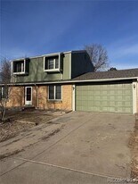 4659 S Idalia St in Aurora, CO - Building Photo