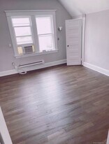 448 Exeter St in Bridgeport, CT - Building Photo