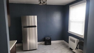 7703 Woolston Ave in Philadelphia, PA - Building Photo - Building Photo