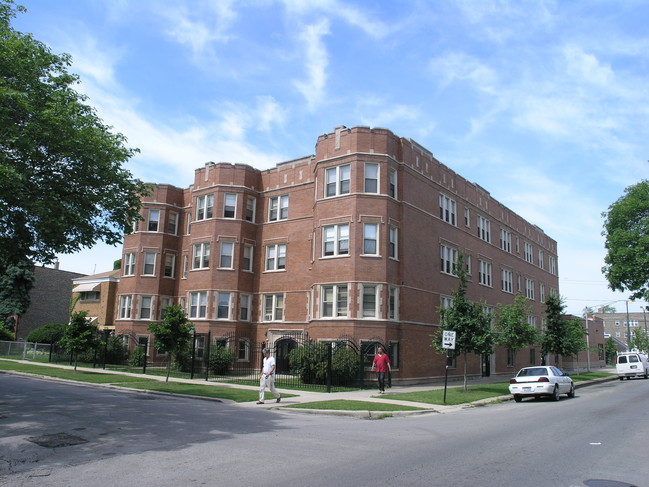 8100 S Justine St in Chicago, IL - Foto de edificio - Building Photo